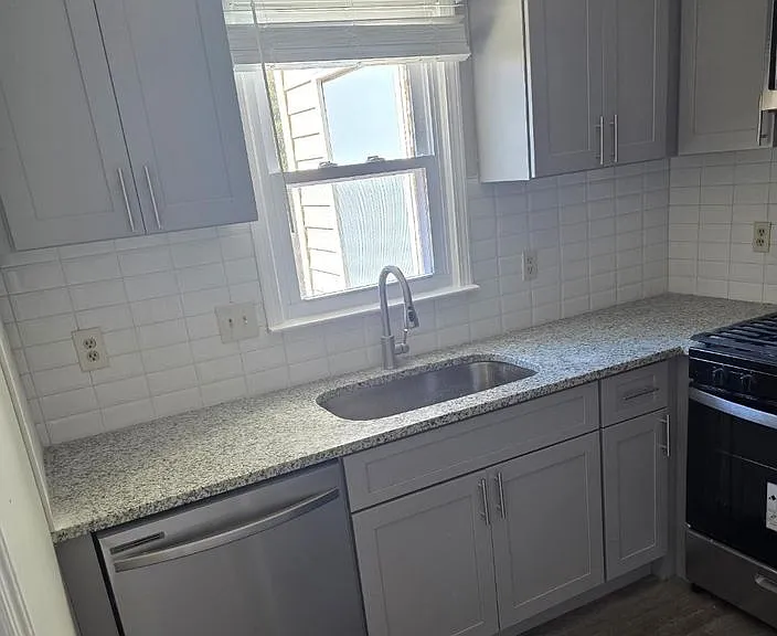 900 Indian Lake Dr NW — Photo 4