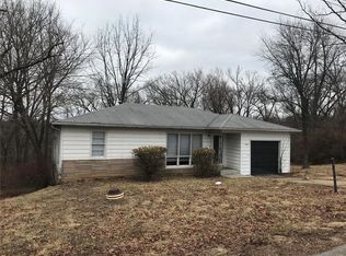 1005 Hospital Rd, Waynesville, MO 65583