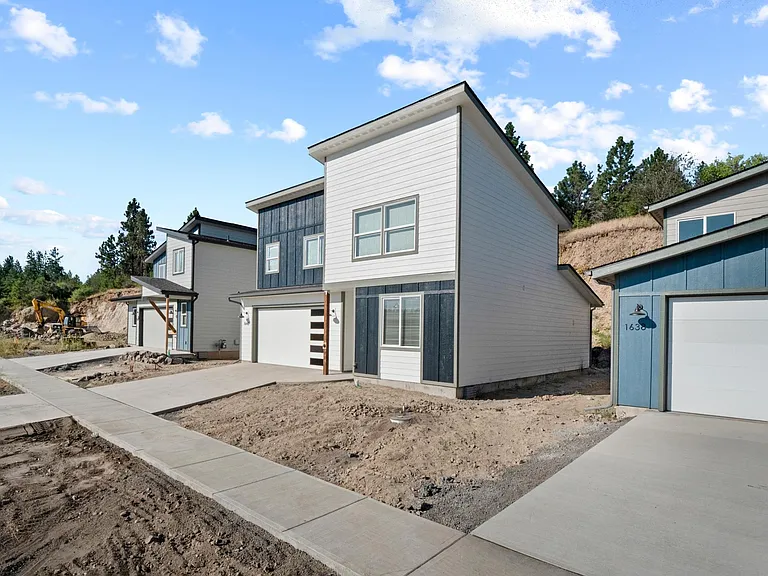 1648 S Cochran St — Photo 19