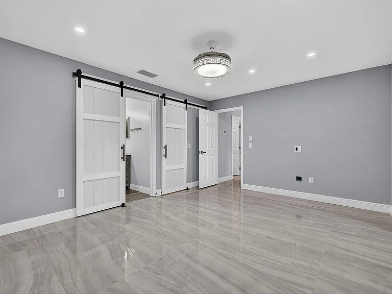 825 SE Starflower Ave — Photo 22