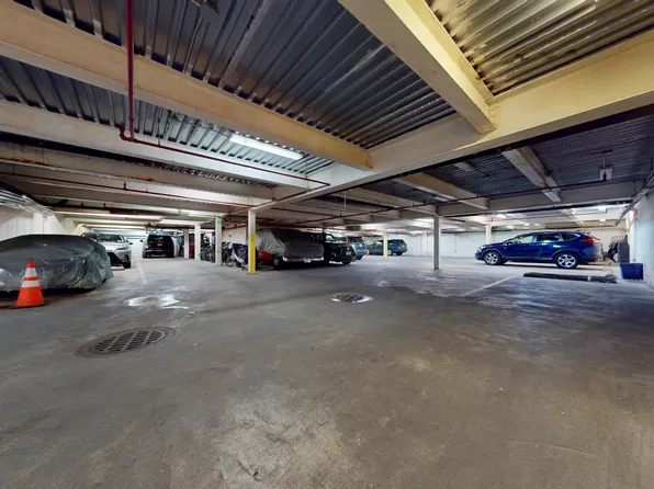 420 42nd Street image 18 of 22