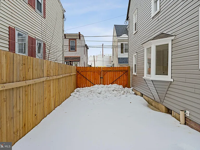 4717 Almond St #19 — Photo 36