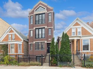 2031 W Augusta Blvd #3, Chicago, IL 60622