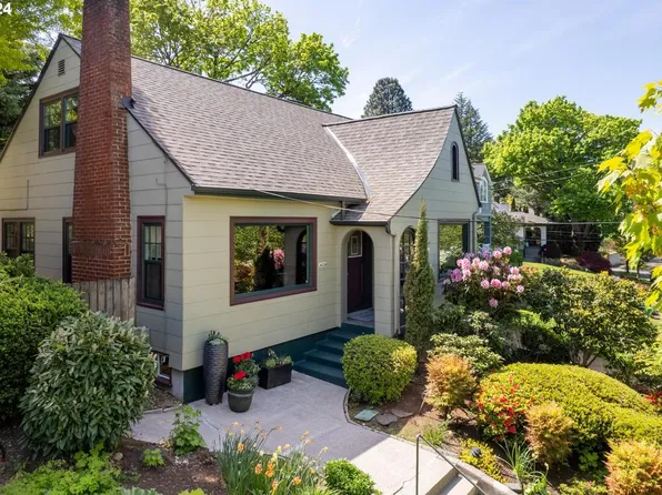 4226 SE Ash St, Portland, OR 97215