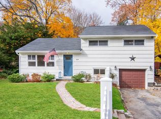 624 Washington Ave, Pleasantville, NY