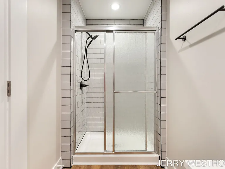 715 Butterworth St SW #2 — Photo 19
