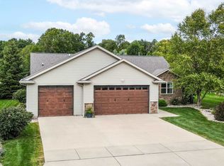 3026 Winnipeg St, Menasha, WI 54952