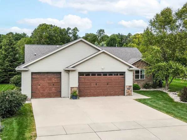 3026 Winnipeg St, Menasha, WI 54952