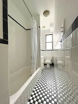 Rented by (Legacy) NY Quality Living Uptown | media 8