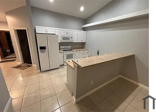 1423 SW 48th Ter #1422 — Photo 5