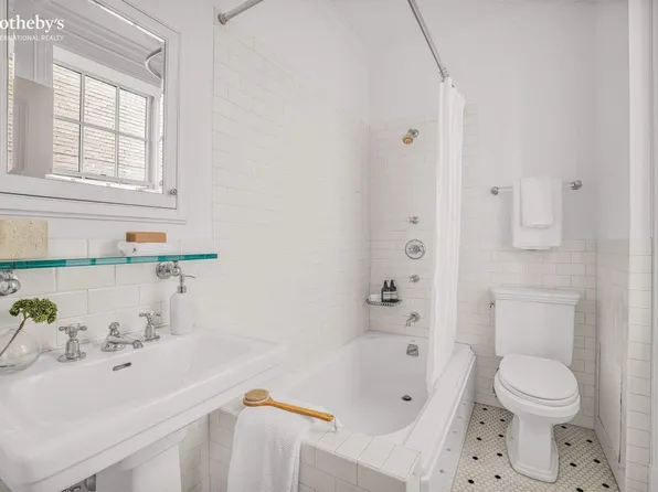 39 East 79th Street image 18 of 32