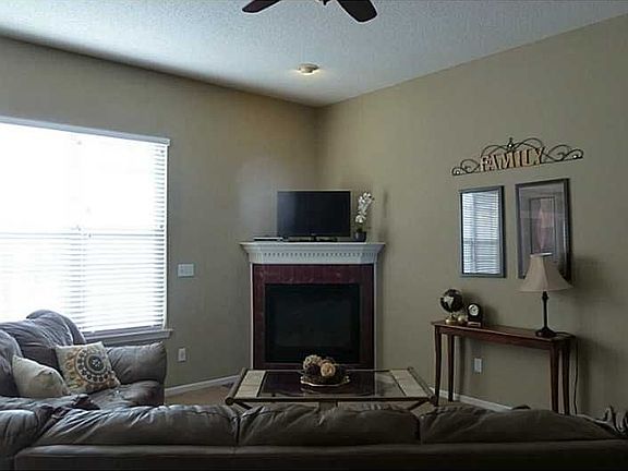 4th image of 20 Vixen Cir