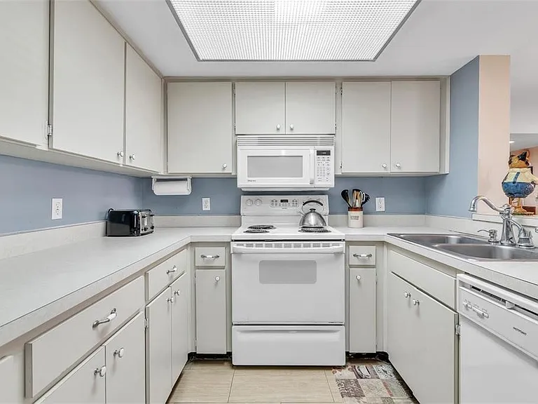 700 Starkey Rd #1114 — Photo 10
