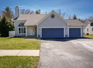 6571 Chartwell Dr, Rockford, IL 61114