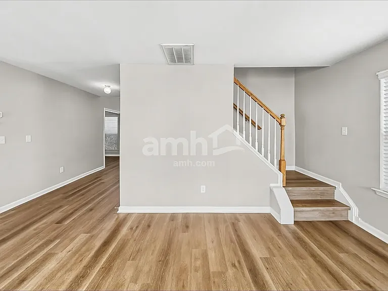 10116 Hawkeye Dr — Photo 8