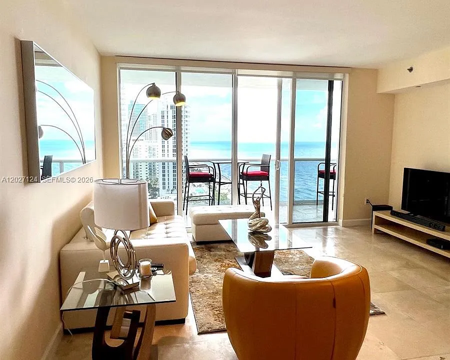 1830 S Ocean Dr #1812