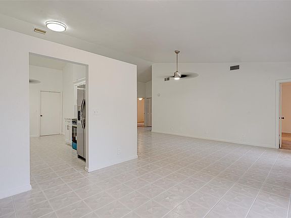 5th image of 10351 NW 31st Street