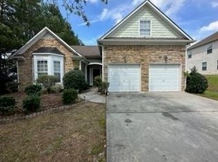 8828 Lakecrest Way, Union City, GA 30291