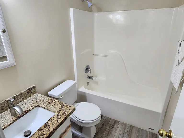 18123 Noble Forest Dr — Photo 23