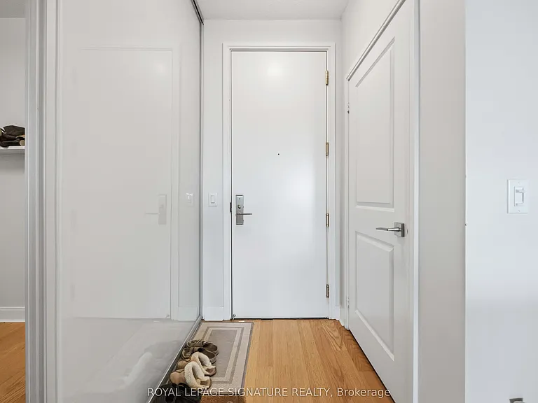 38 The Esplanade #1409 — Photo 7