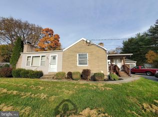1060 Highspire Rd, Harrisburg, PA 17111