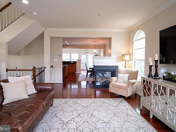 4th image of 3827 Cullingworth Rd