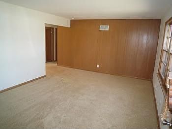 3rd image of 7301 Waverly Ave