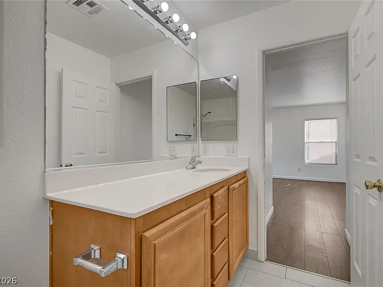 5672 Park City Ave — Photo 15