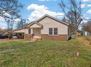 404 Rogers Ave, Henderson, TX 75654