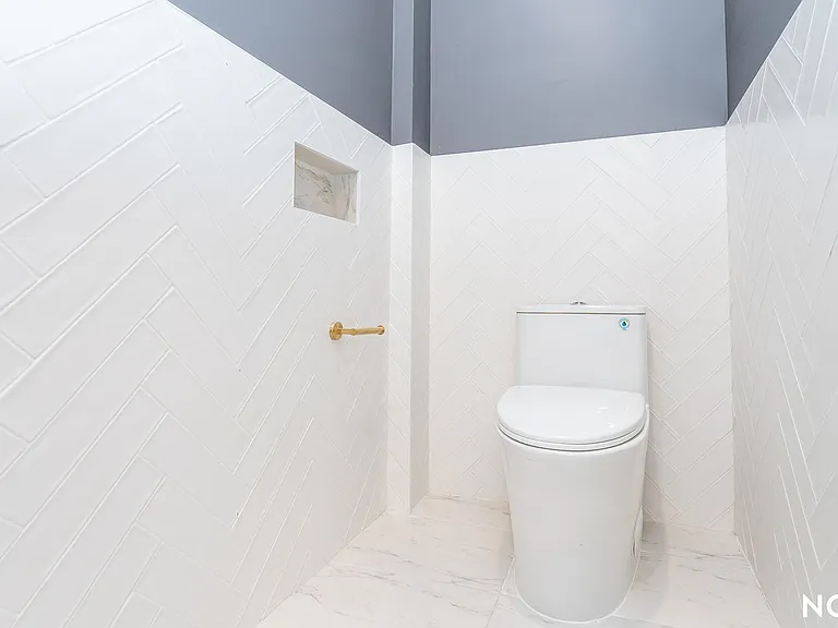156 Martense St #3L — Photo 16