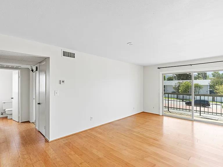 2408 S Hacienda Blvd #L8 — Photo 8