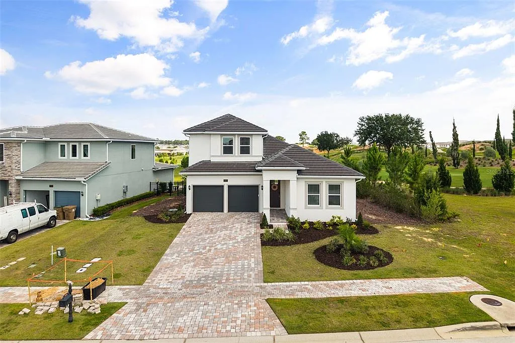 5 bed, 3.5 bath, 2950 sqft, $6,200 — Photo 3
