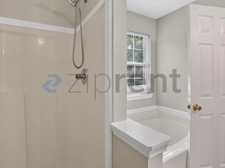 940 Melrose Park Pl — Photo 25