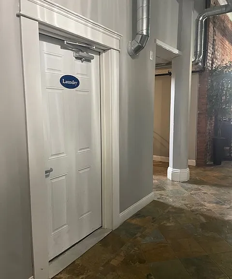 208 Huron Ave — Photo 18