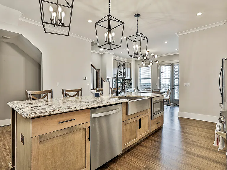 716 Katherine Johnson Ln — Photo 14