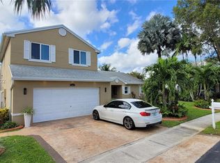 3951 SW 72nd Ter, Davie, FL 33314