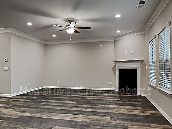 3rd image of 8672 Highlands Dr