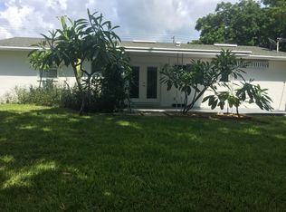 8254 Oakhurst Rd, Seminole, FL 33776