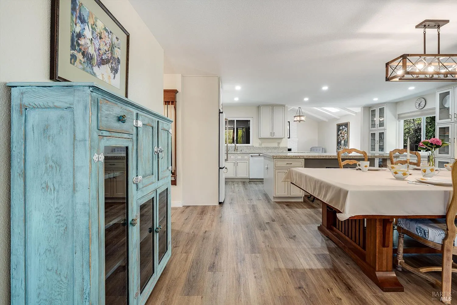 113 Sherwood Drive - Photo 2