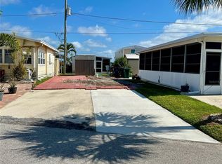 25 Montego Dr, Palmetto, FL 34221