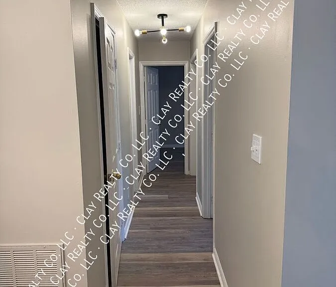 920L Highland Ave — Photo 14