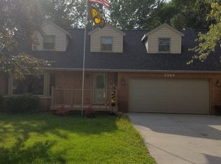 1344 Fatima St, Menasha, WI 54952