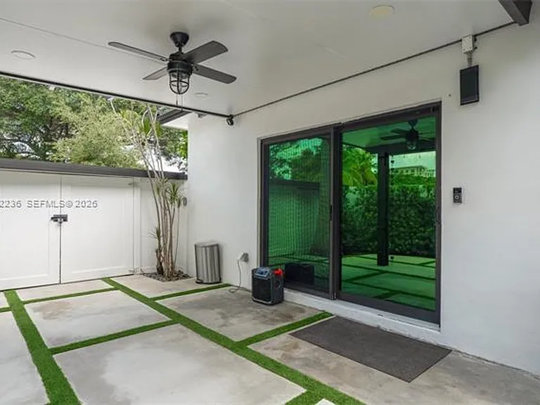 2484 SW 25th St #2484 — Photo 37