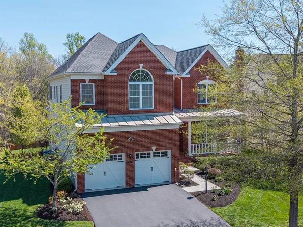 5800 Waterloo Bridge Cir, Haymarket, VA 20169