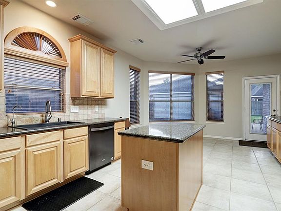 4th image of 2702 Falcon Knoll Ln