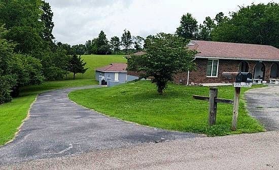 5th image of 102 E Mockingbird Ln