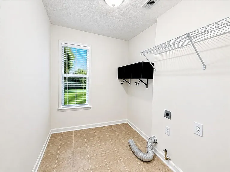 8835 Grappe Trce — Photo 9