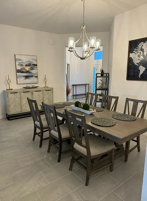3 bed, 1936 sqft, $4,000 — Photo 3