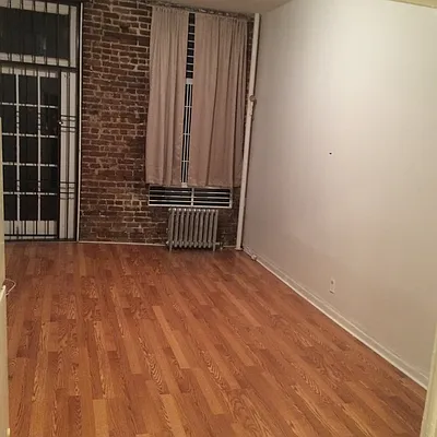 Rented by Geoffrey Stevens Realty | media 6