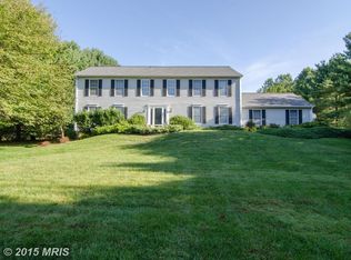 18 Indian Pony Ct, Owings Mills, MD 21117